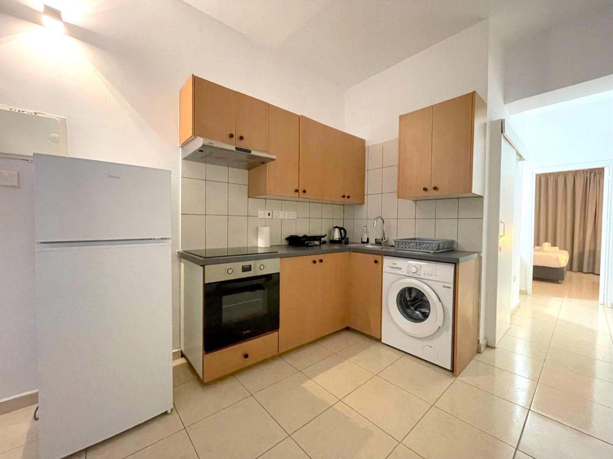 Queen Regina Suites By Platform 357 نيقوسيا المظهر الخارجي الصورة